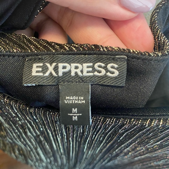 Satin ruffle top - Picture 2 of 4